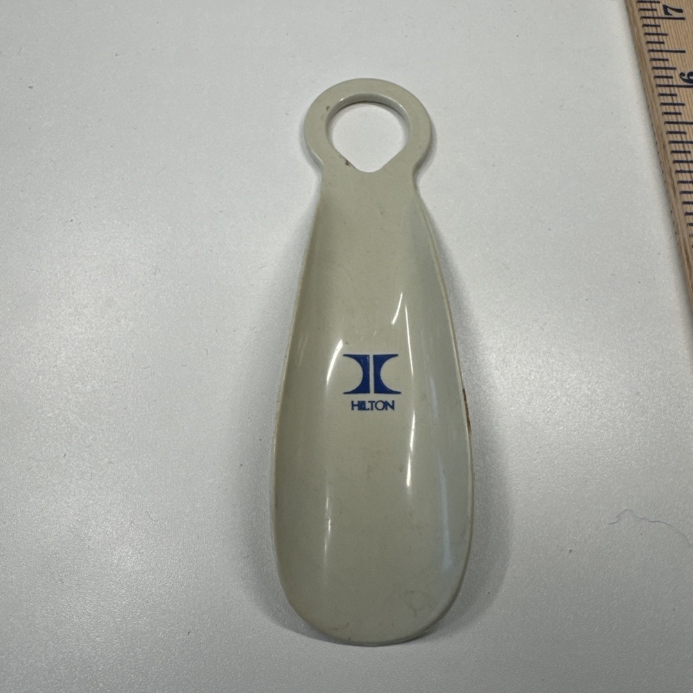 Hilton Hotel Plastic Pocket Shoe Horn Advertising Memorabilia Travel Promo Vtg